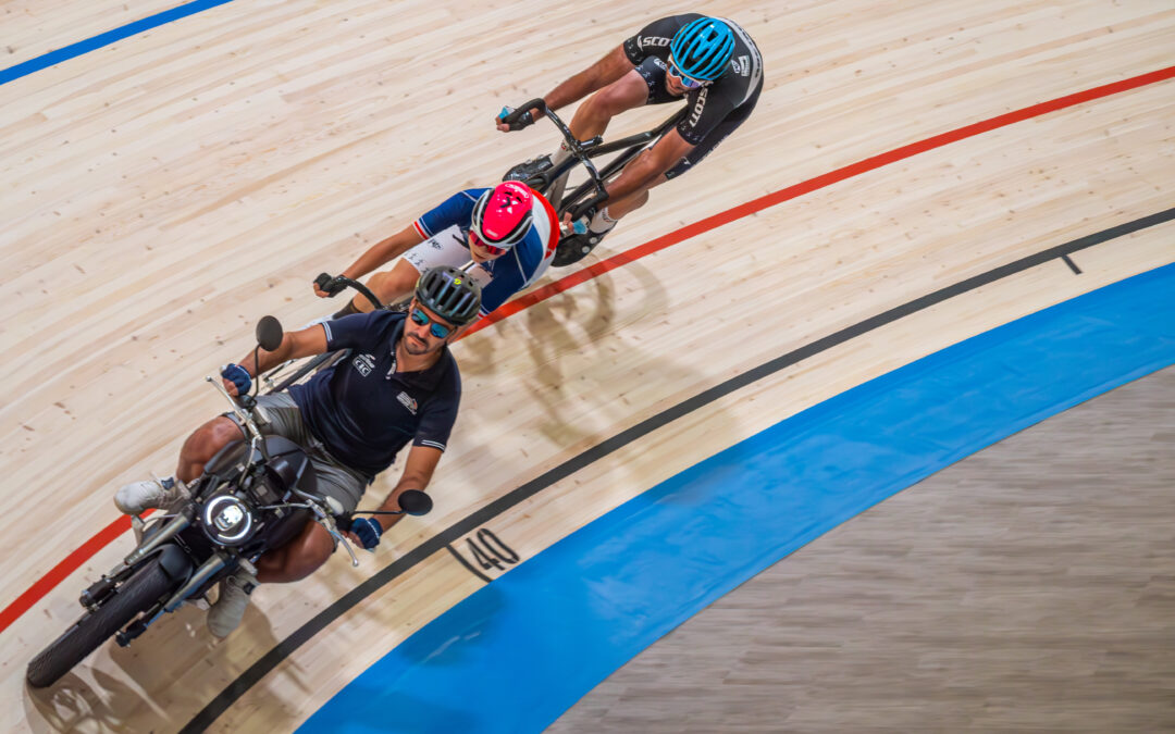 Premiers tours de roues au Vélodrome